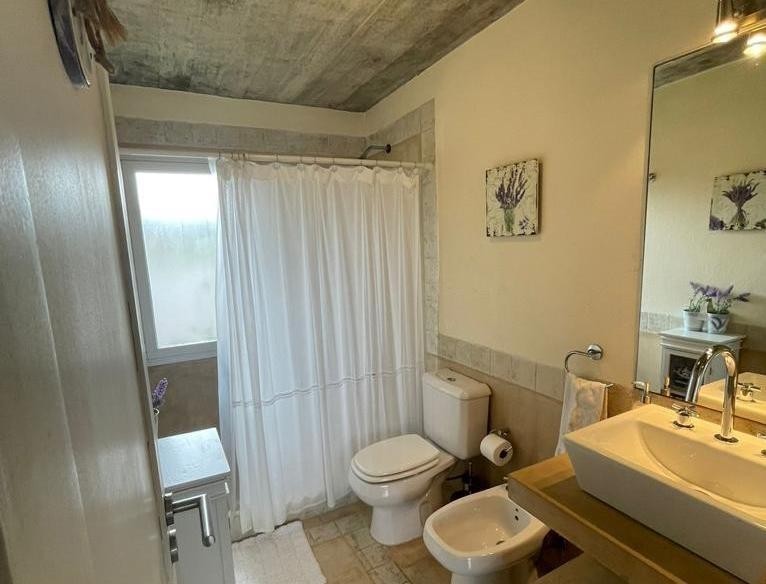Casa en alquiler en el Barrio privado Pueblo Mio